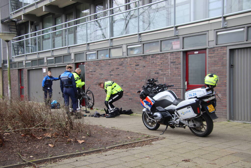 Twee aanhoudingen na aantreffen gestolen fiets