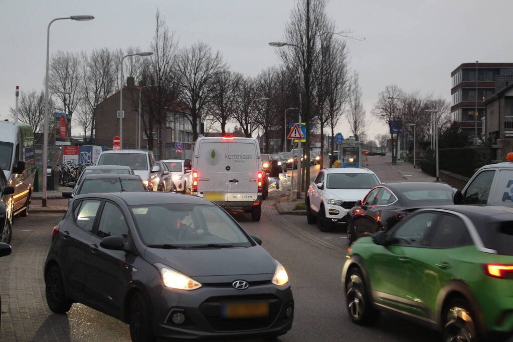 Twee auto's beschadigd bij ongeval, bestuurder onder invloed