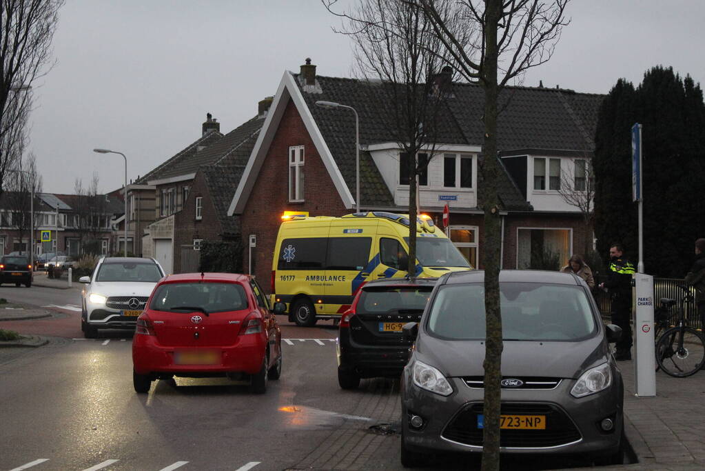 Twee auto's beschadigd bij ongeval, bestuurder onder invloed