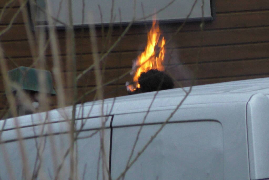 Brand op woonboot blijkt afvalverbranding