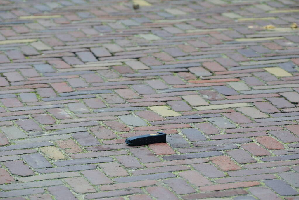 Persoon in been geschoten