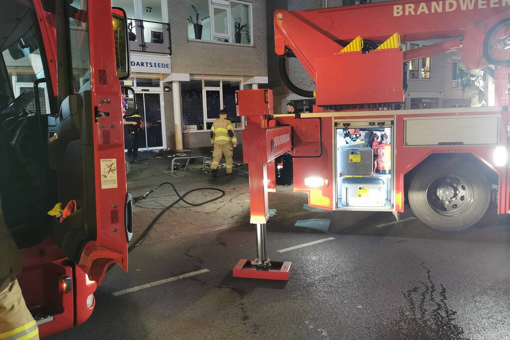 Veel rook bij brand in appartementencomplex