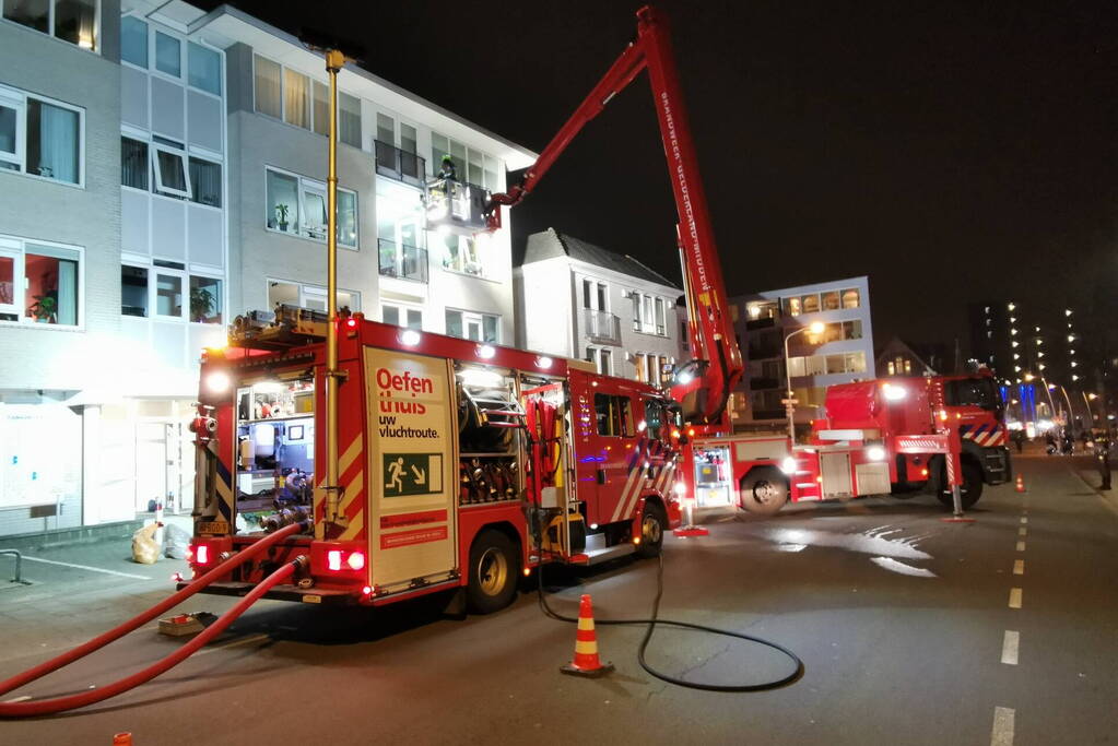 Veel rook bij brand in appartementencomplex