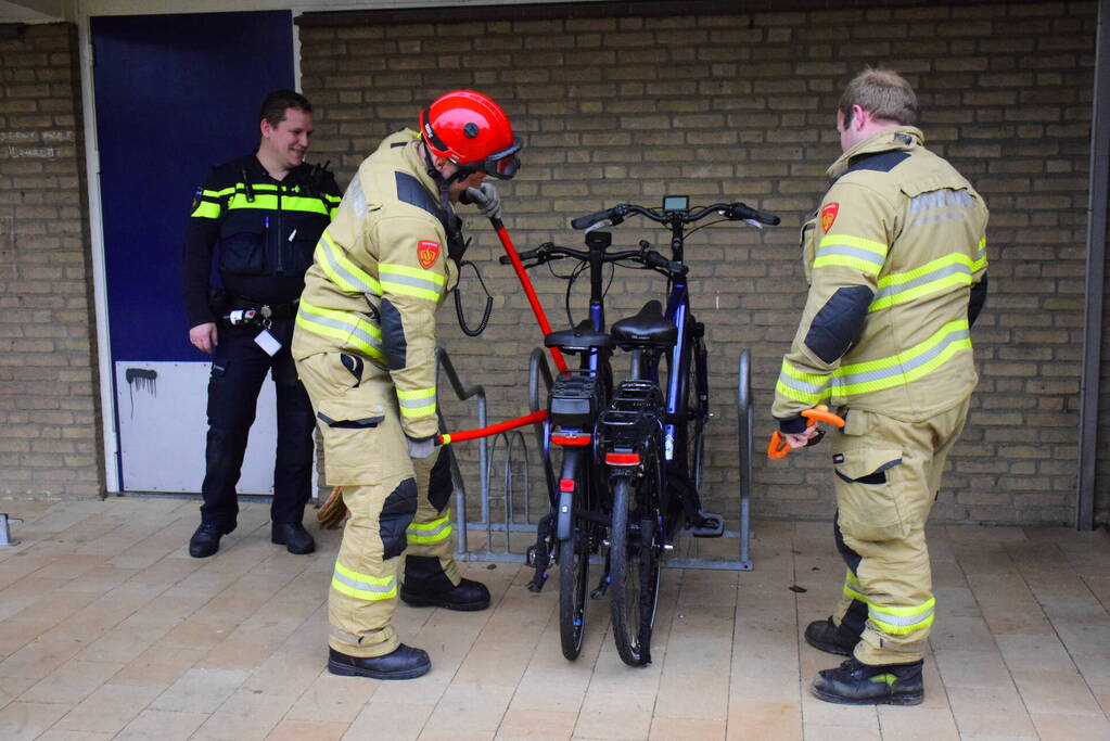 Politie treft gestolen e-bikes aan