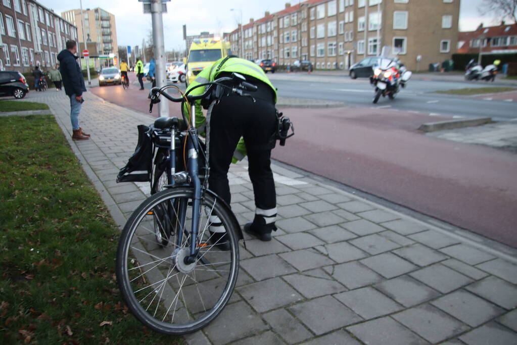 Fietser gewond bij botsing met automobilist