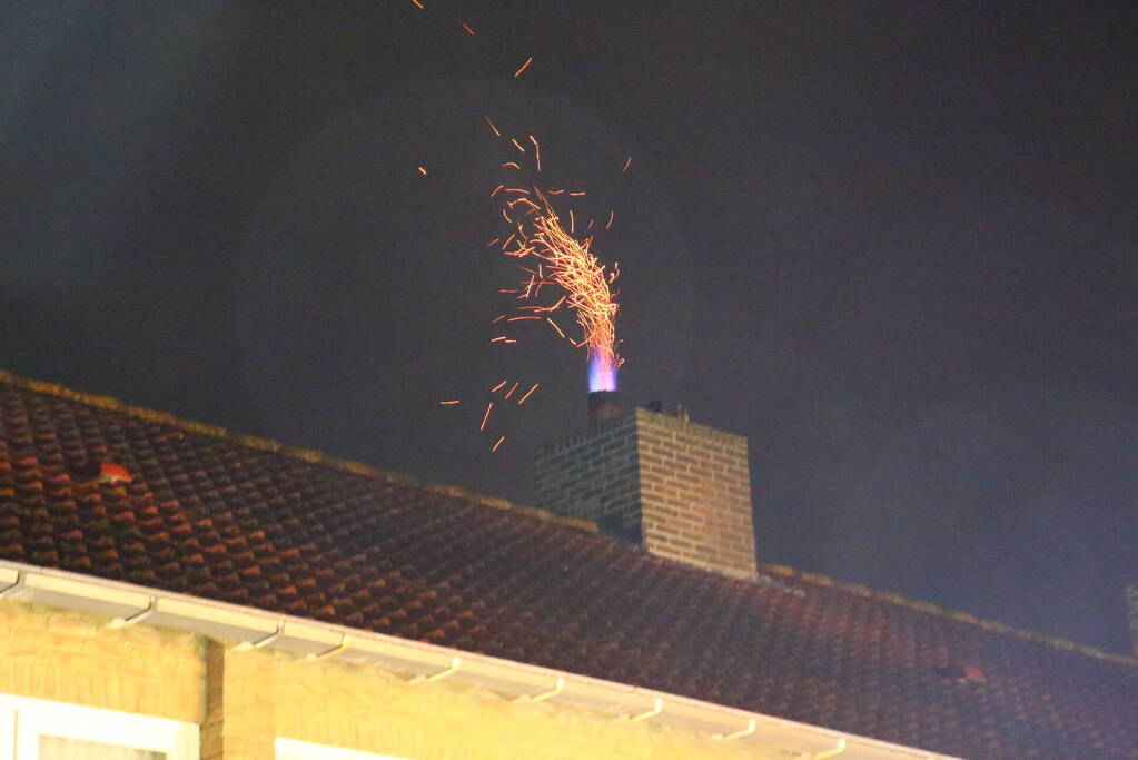 Brandweer ingezet bij brand in schoorsteen