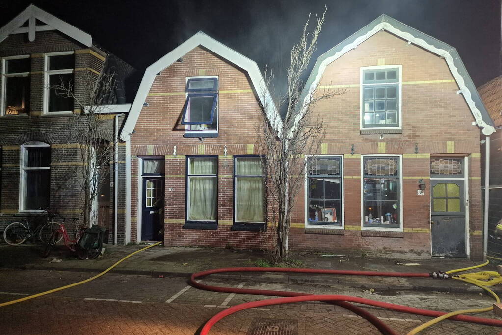 Veel rook na uitslaande brand