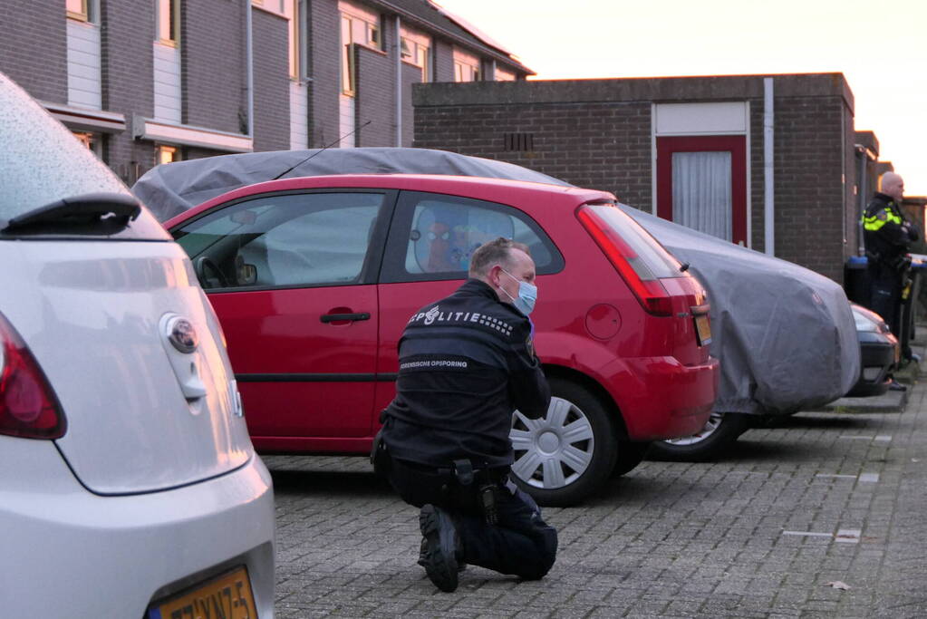 Explosie beschadigt gevel van woning