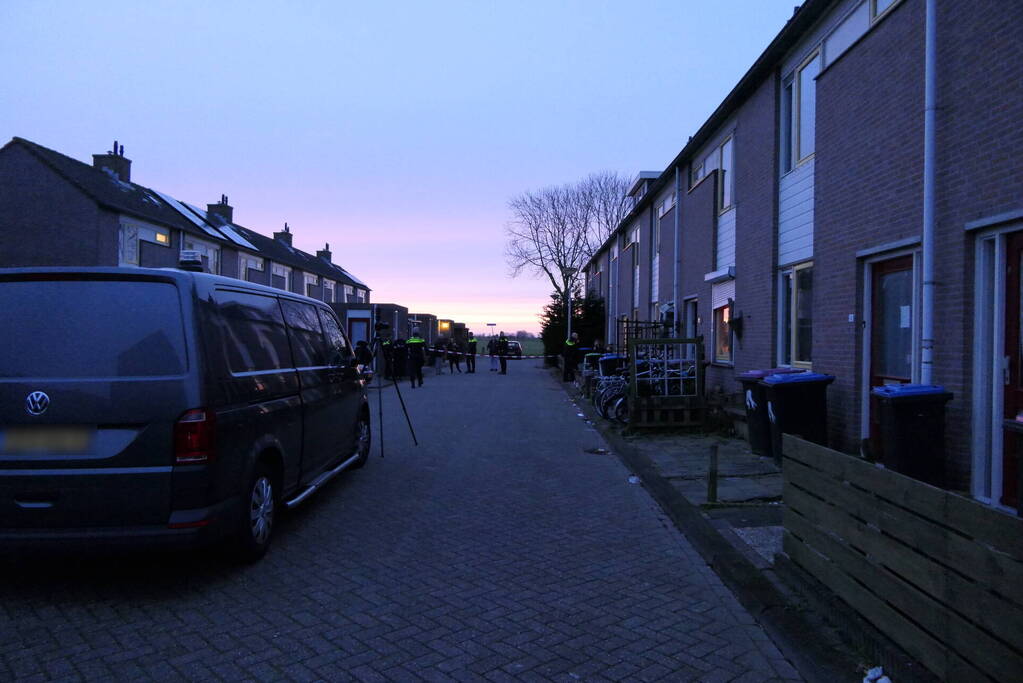 Explosie beschadigt gevel van woning