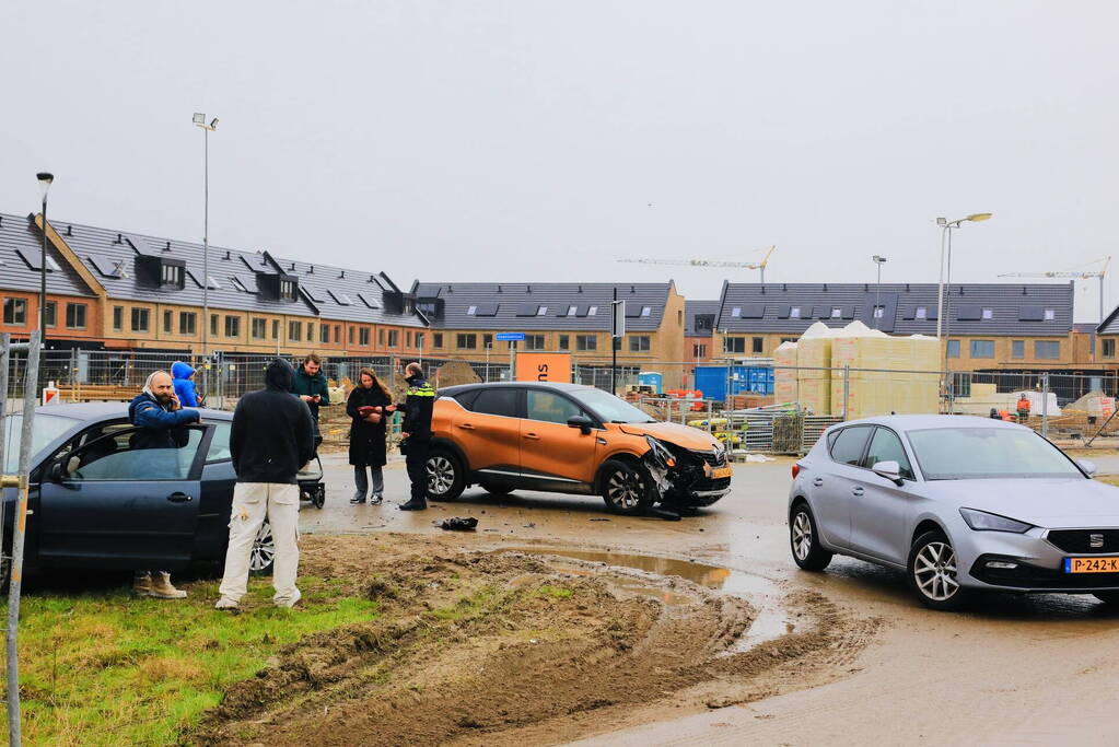 Flinke schade bij botsing in Vathorst