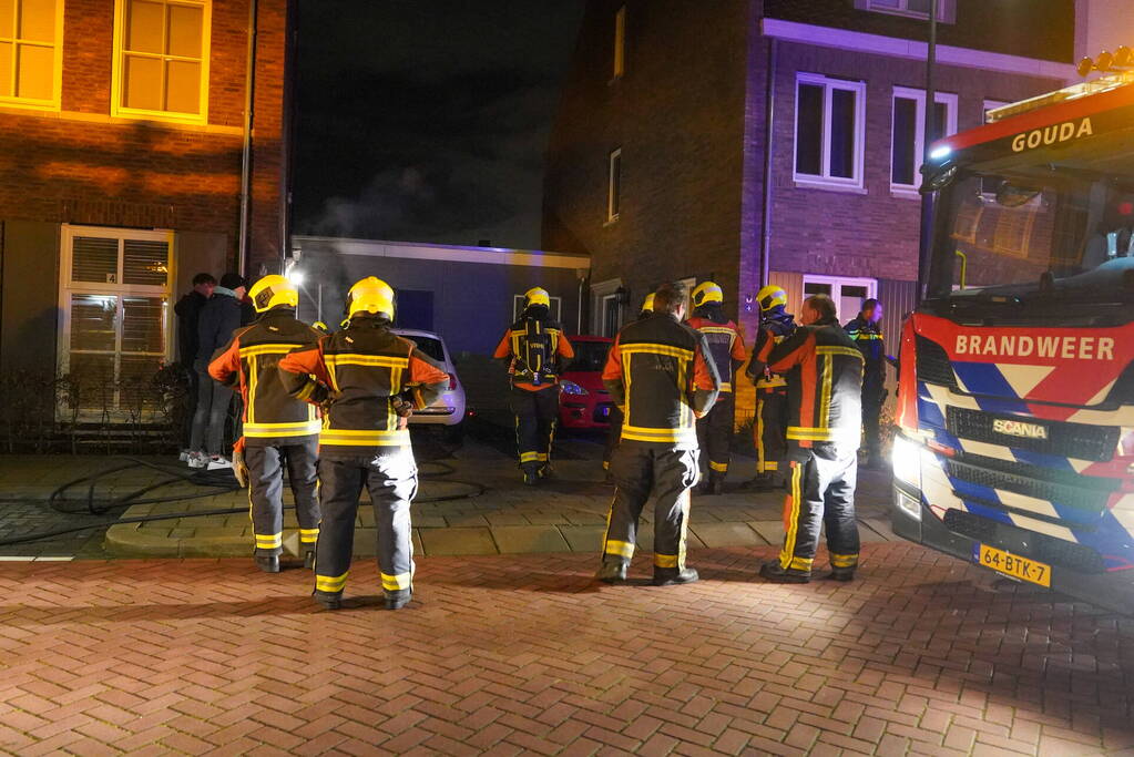 Brand in een schuur naast de woning