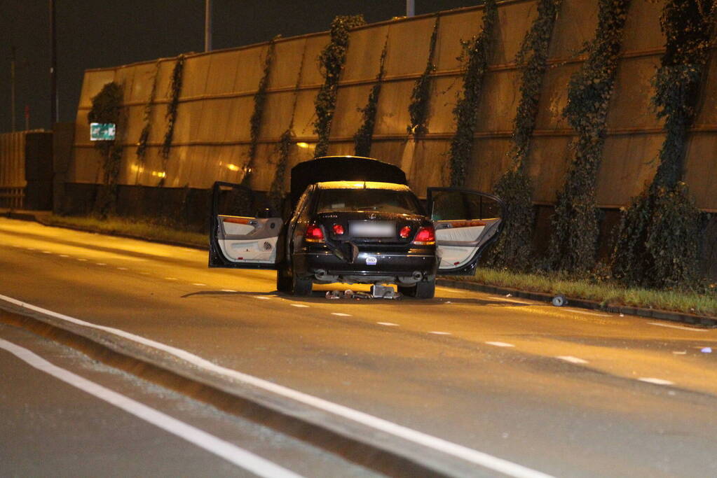 Zwaar gewonde na explosie in auto