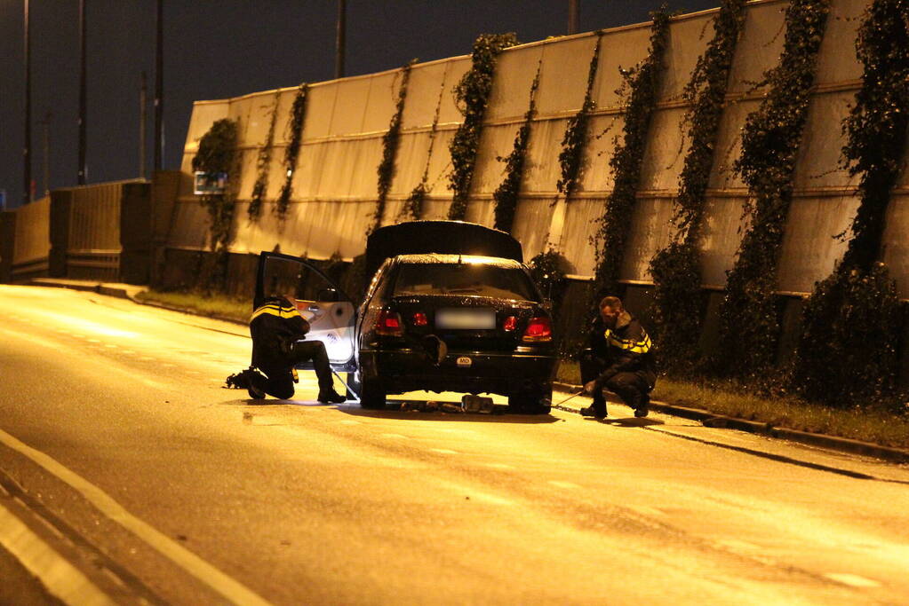 Zwaar gewonde na explosie in auto