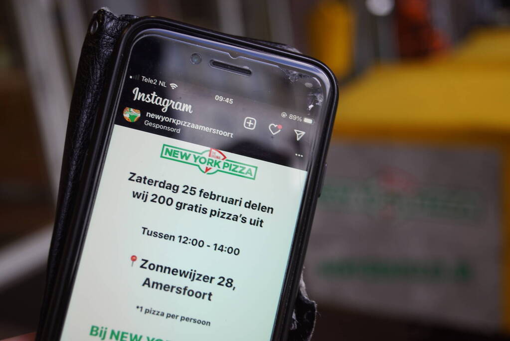Pizzaria geeft gratis pizza's als wervingscampagne