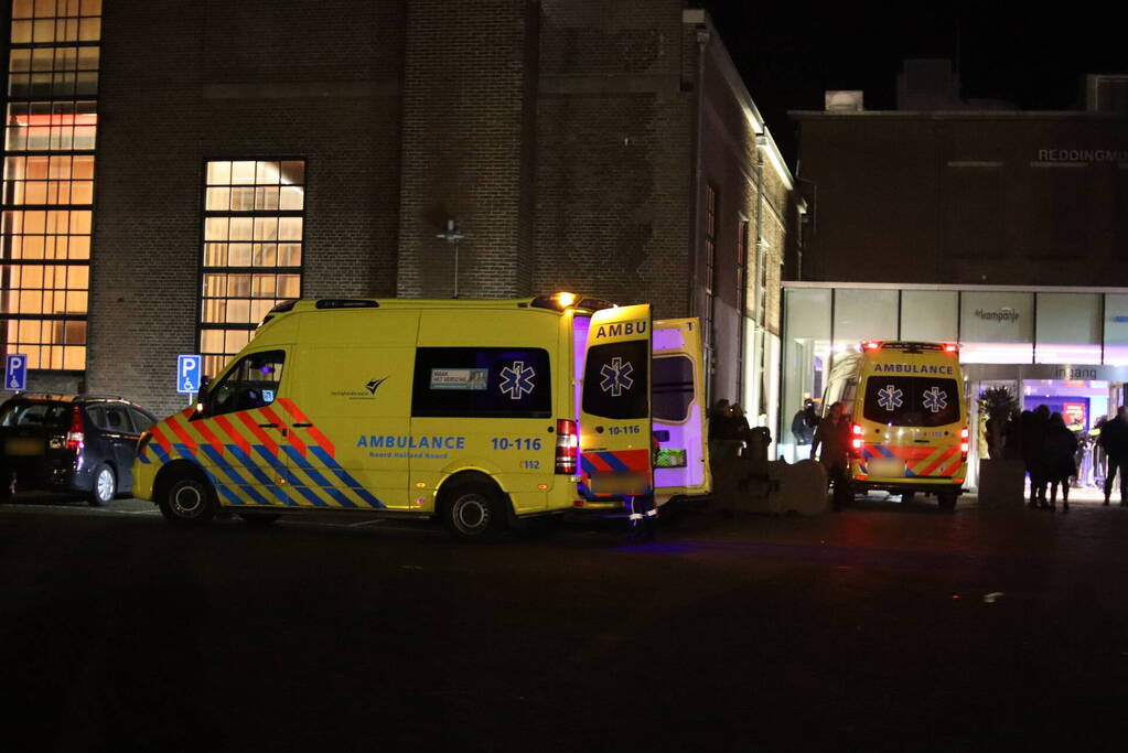 Persoon overleden na val van trap in theater