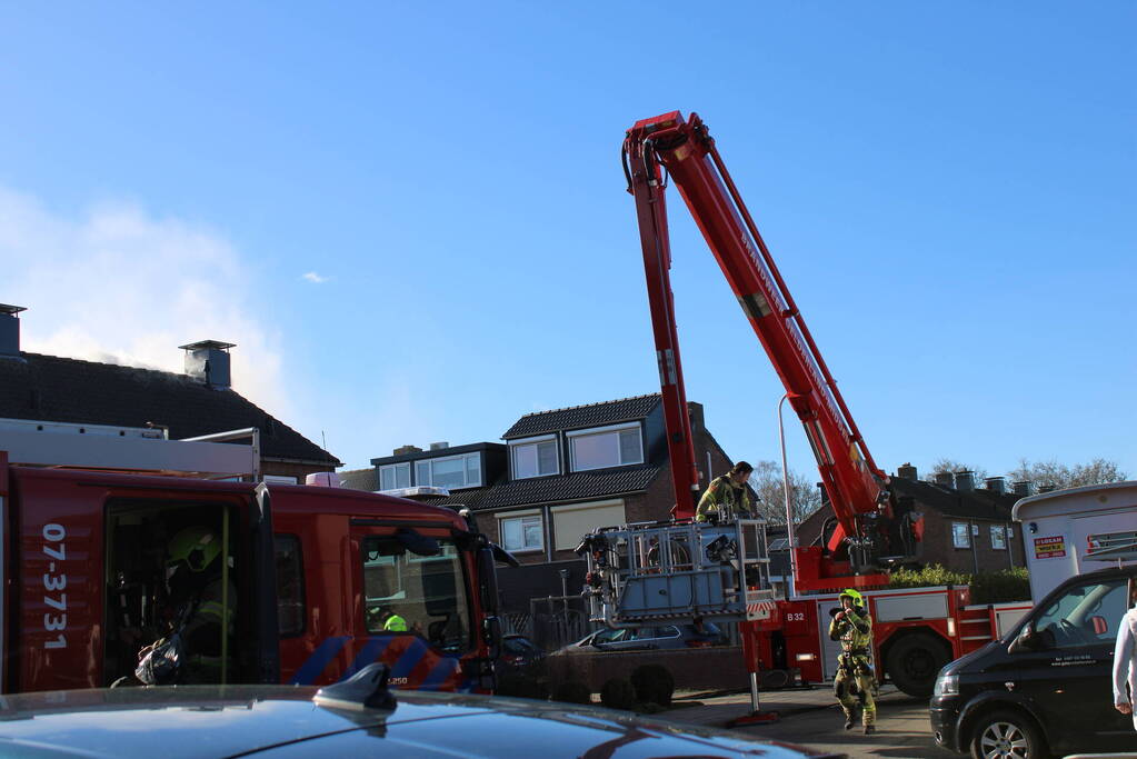 Veel rookontwikkeling bij hevige schoorsteenbrand