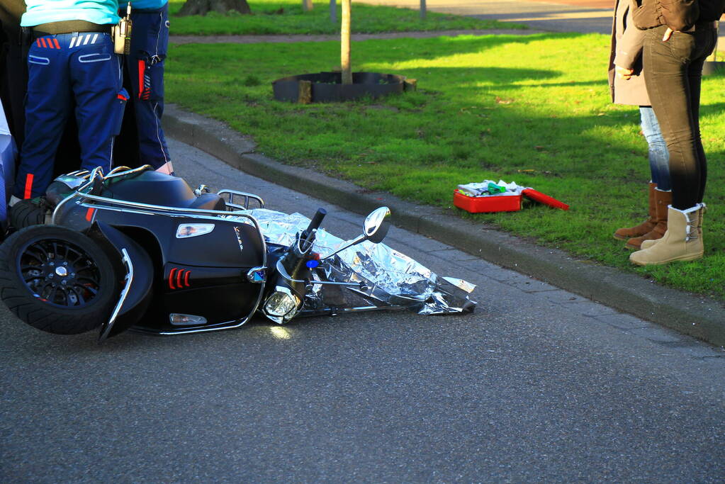 Scooterrijder gewond na val