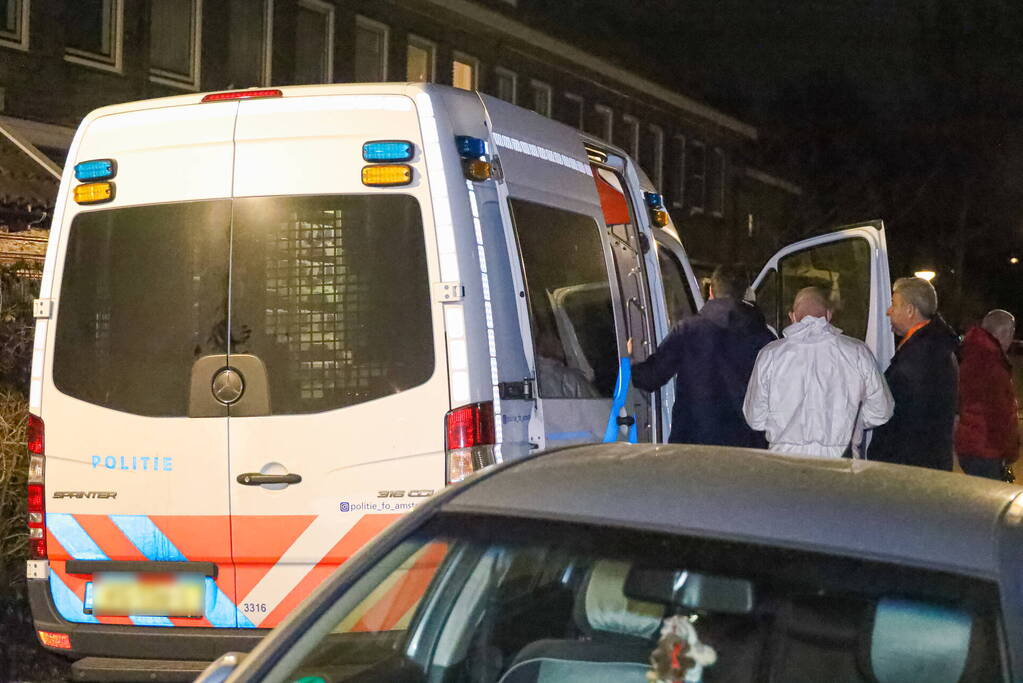 Politie vindt lichaam, mogelijk sprake van misdrijf