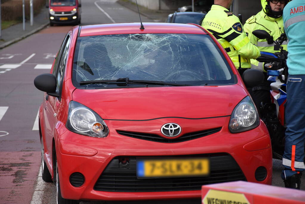 Fietser geschept door automobilist