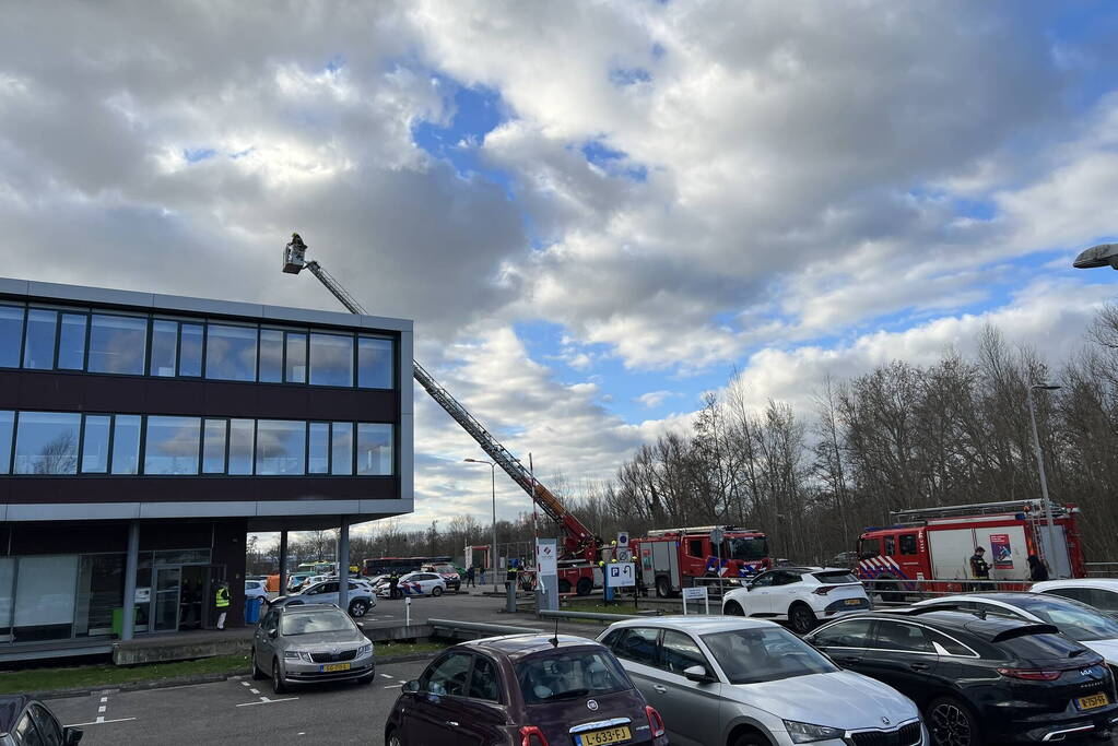 Brandweer doet onderzoek naar brand