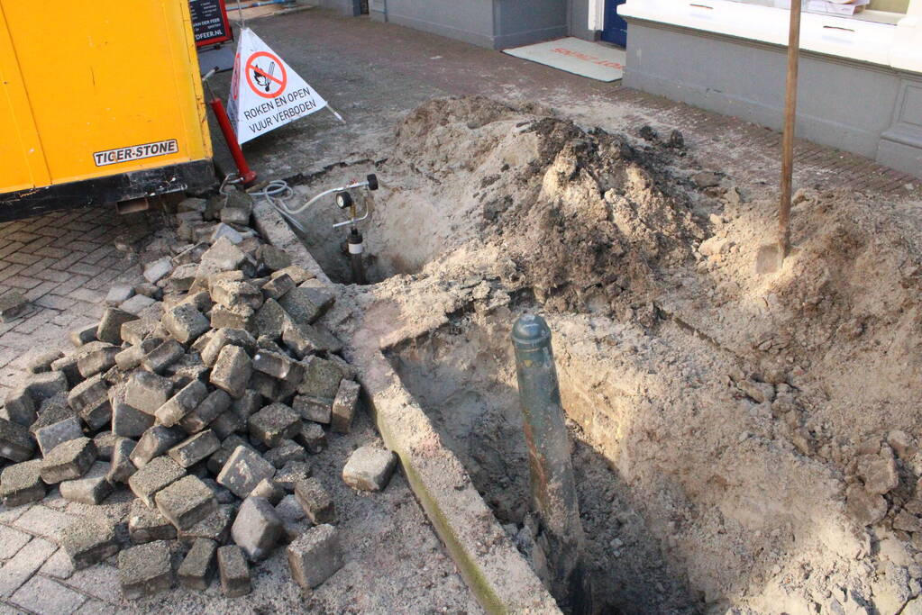 Winkelstraat afgesloten door gaslek