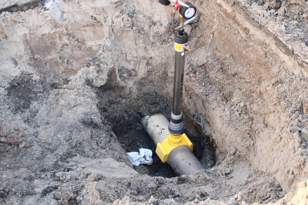 Winkelstraat afgesloten door gaslek