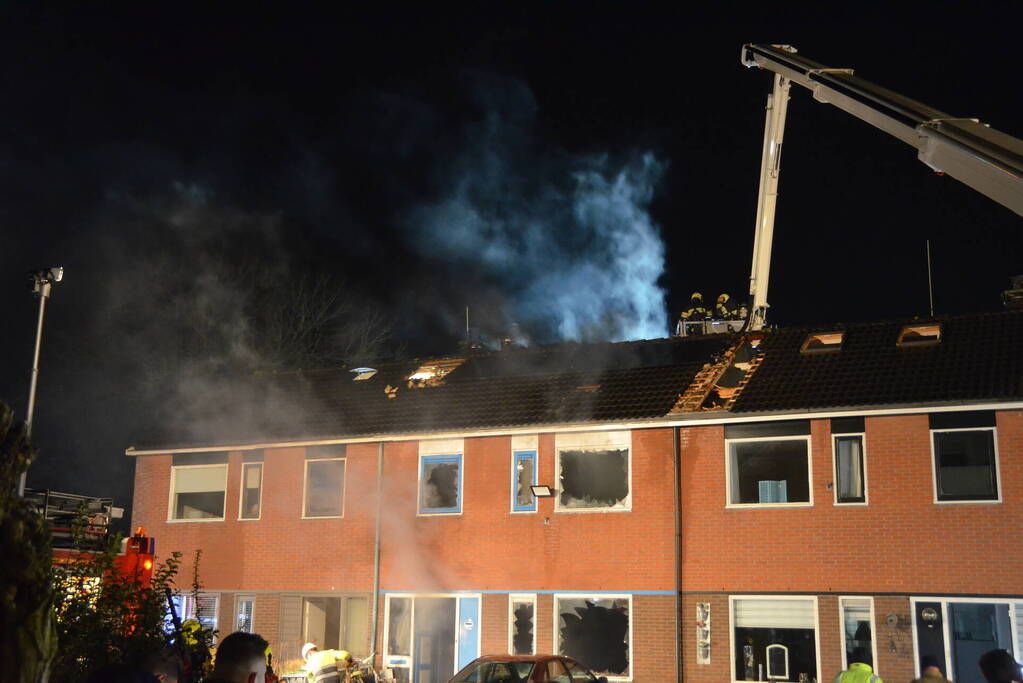 Zeer grote brand lastig onder controle te krijgen