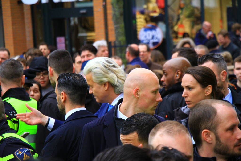 Bezoek Geert Wilders trekt veel bekijks