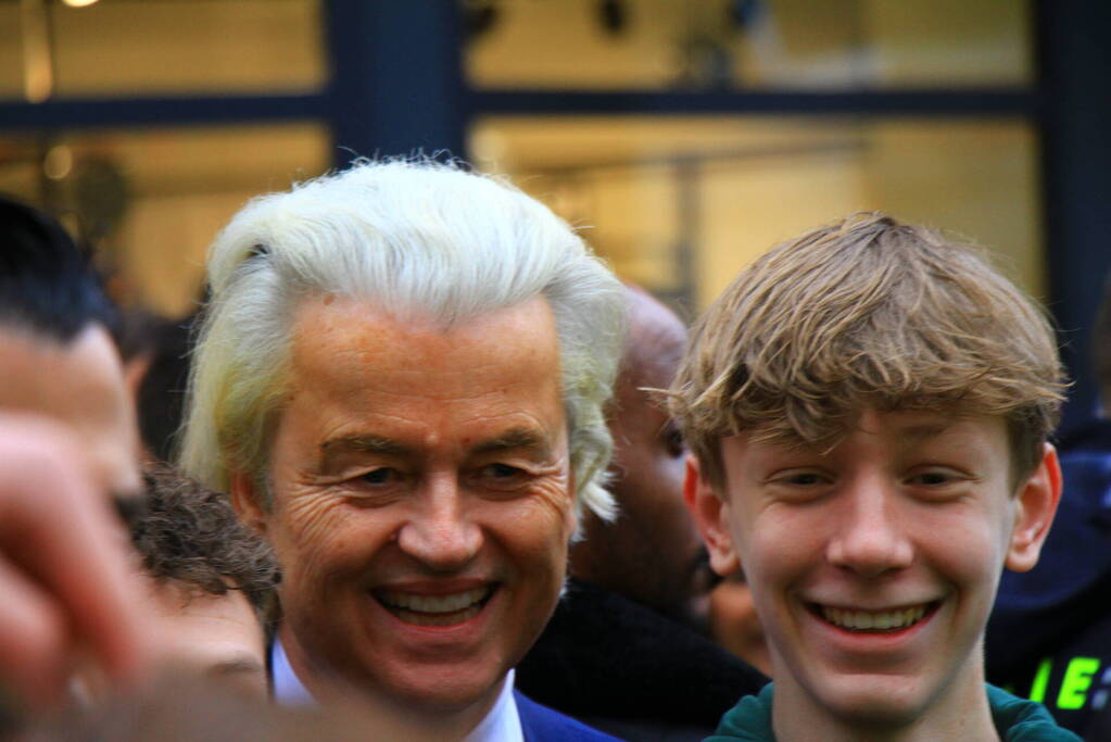 Bezoek Geert Wilders trekt veel bekijks