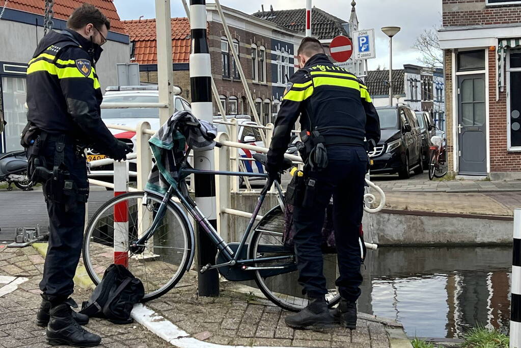 Fietser gewond na te water raken