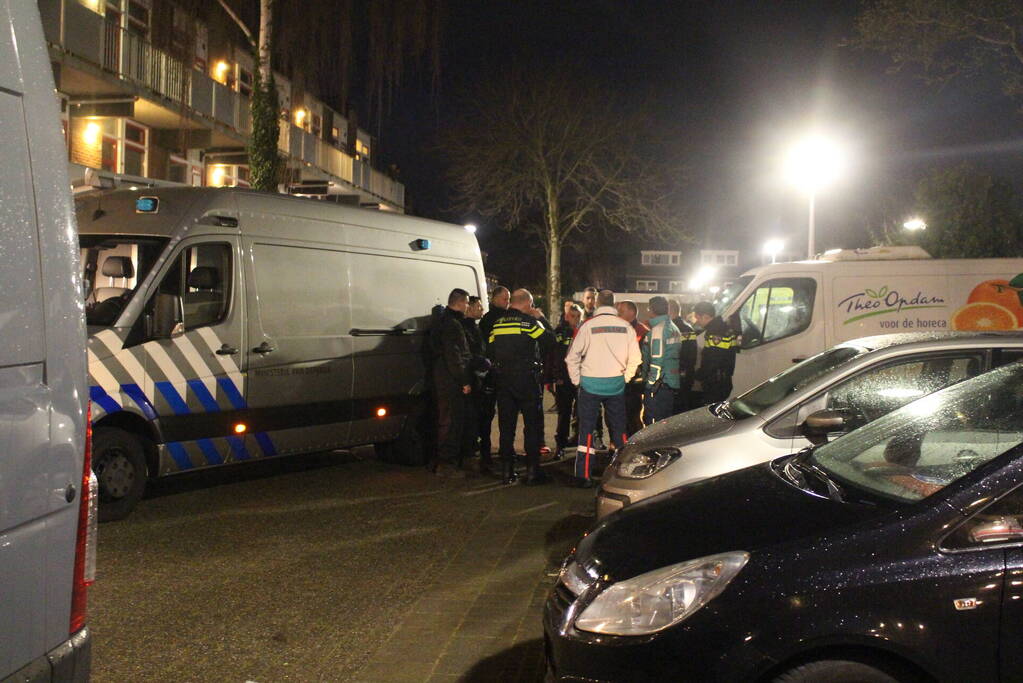 Meerdere woningen ontruimd na aantreffen explosief