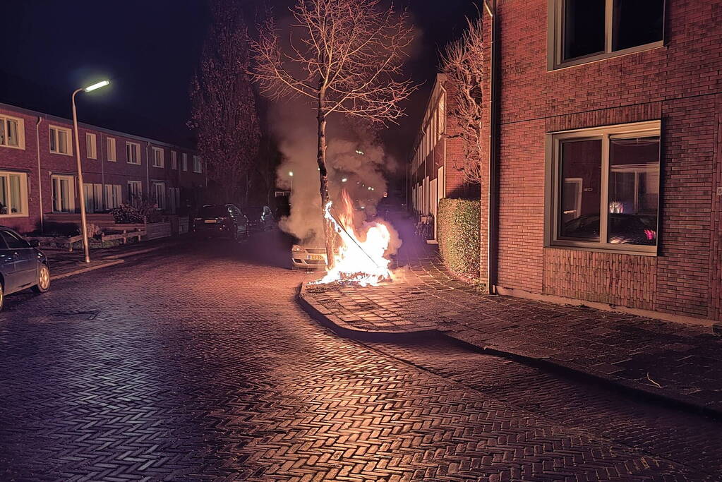 Brandweer blust hevige buitenbrand