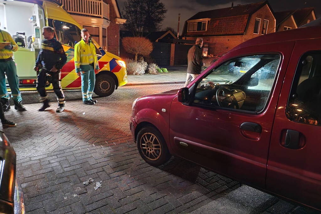 Scooter met twee opzittenden aangereden