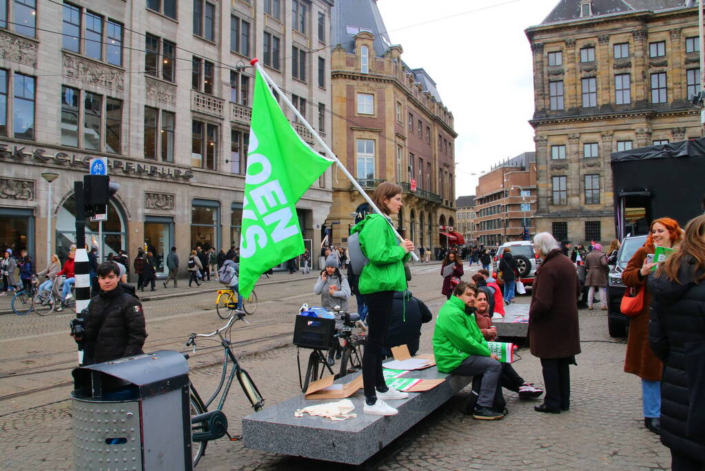 Grote drukte bij feminist march