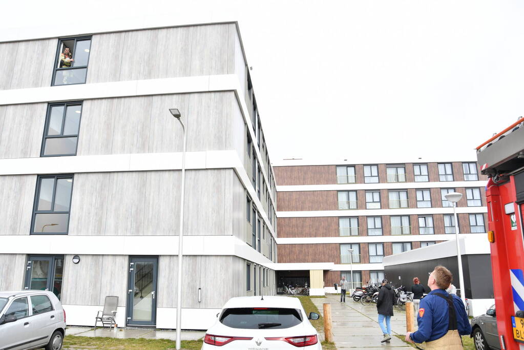 Pan op kooktoestel zet woning vol rook