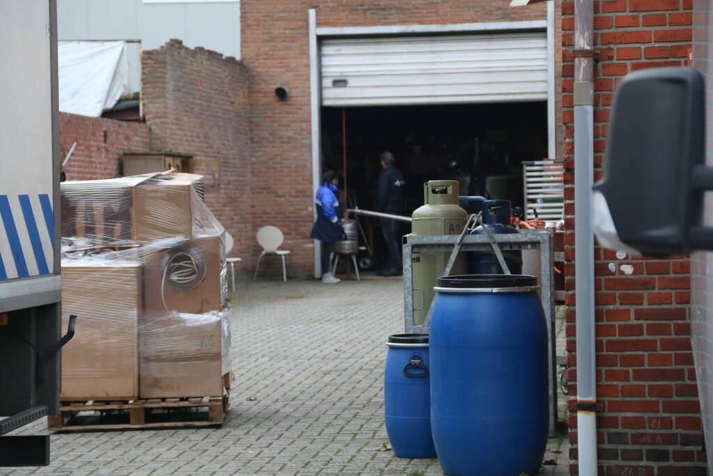 Twee aanhoudingen na aantreffen synthetisch drugslab