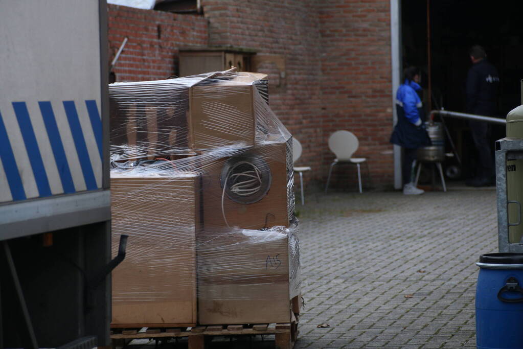 Twee aanhoudingen na aantreffen synthetisch drugslab