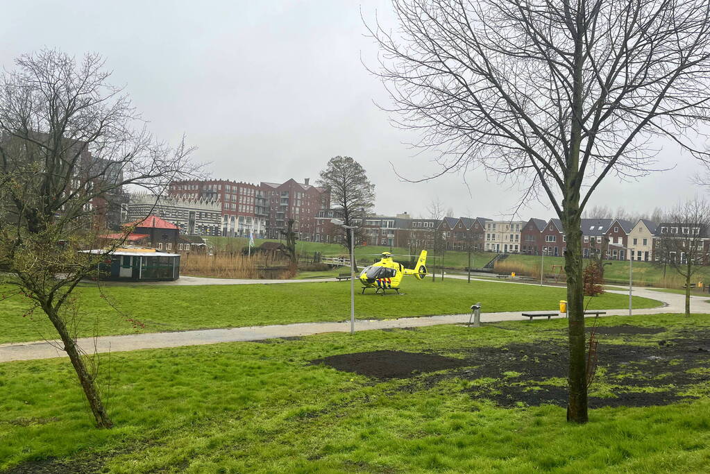 Fietser raakt ernstig gewond bij botsing met auto