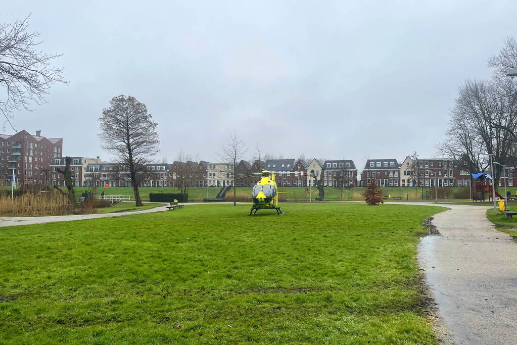 Fietser raakt ernstig gewond bij botsing met auto