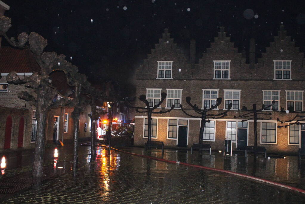 Ontruiming in centrum wegens grote woningbrand