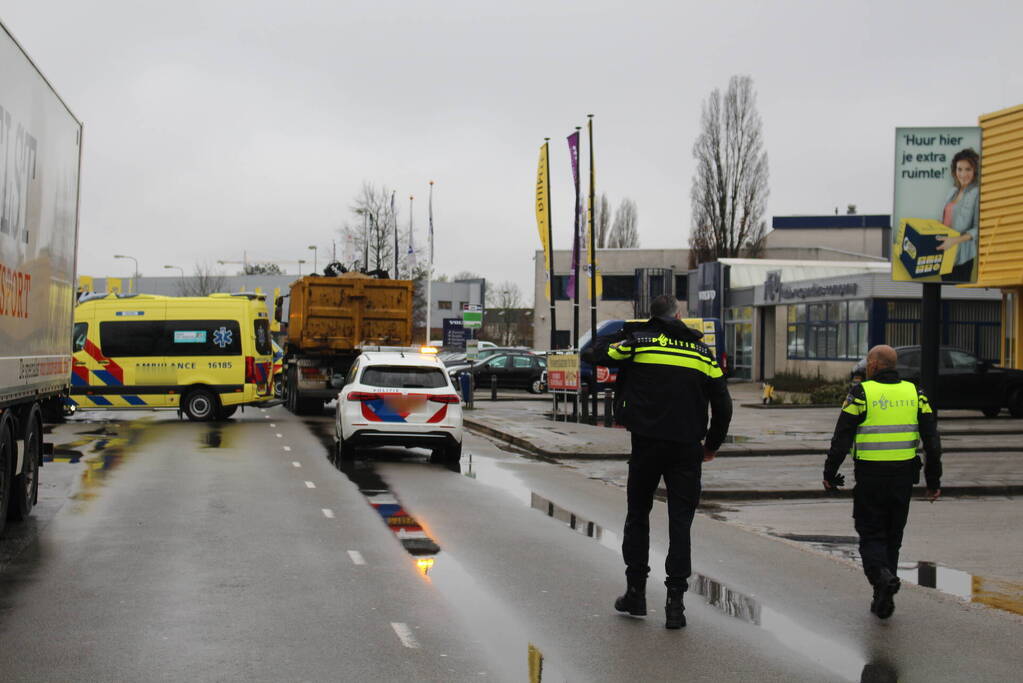 Fietser overleden door aanrijding met vrachtwagen