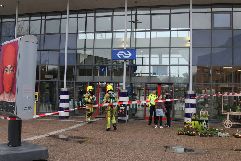 Stationshal ontruimd na fikse brand