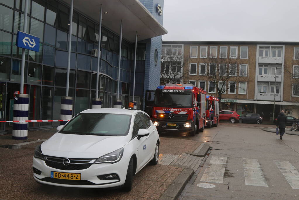 Stationshal ontruimd na fikse brand