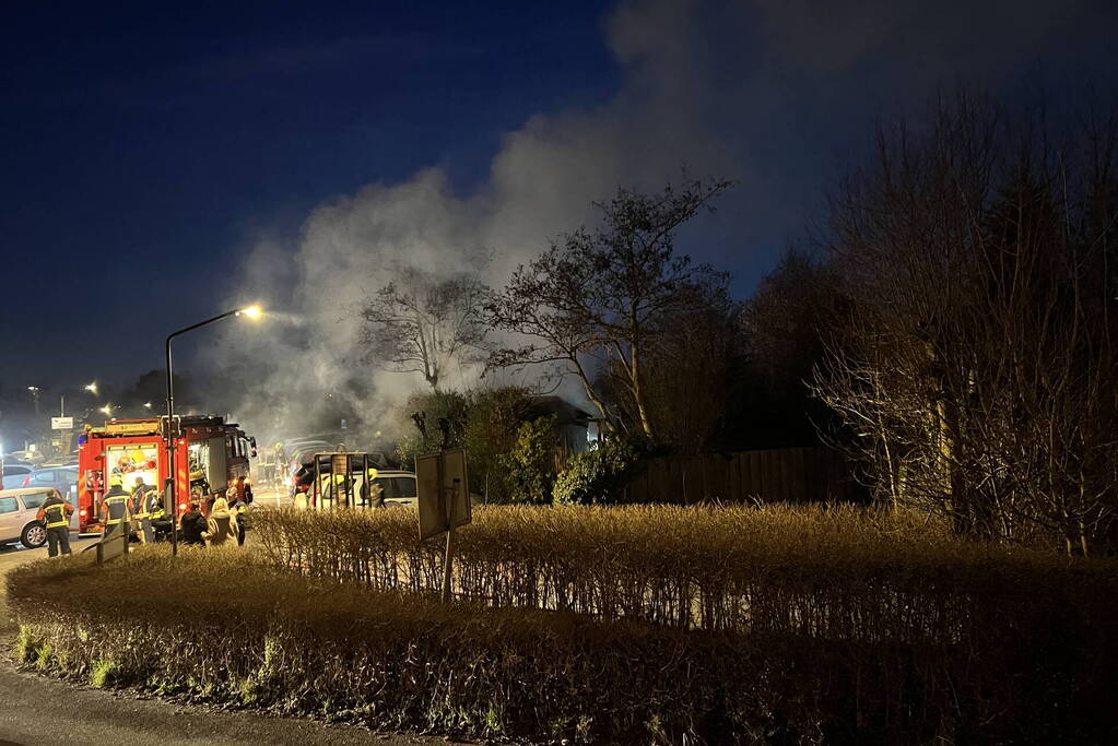 Schuur verwoest door uitslaande brand