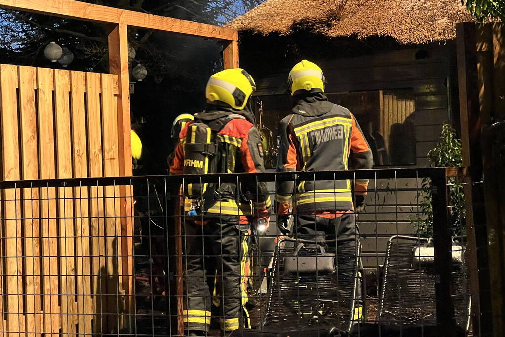 Schuur verwoest door uitslaande brand