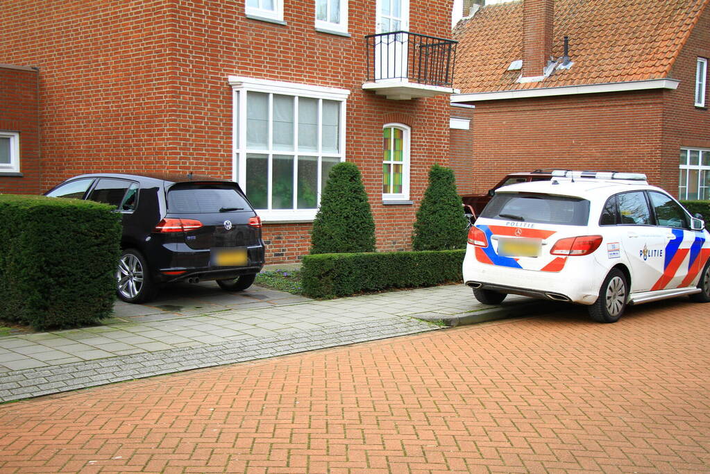 Aanhoudingen na vernielingen en inbraken auto's