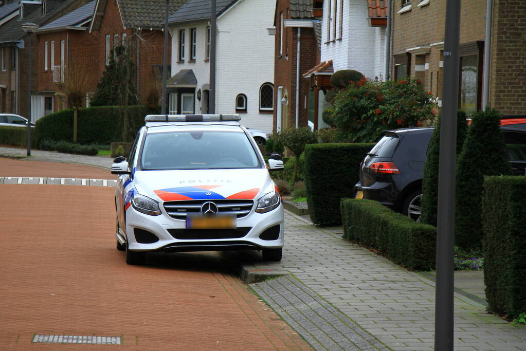 Aanhoudingen na vernielingen en inbraken auto's