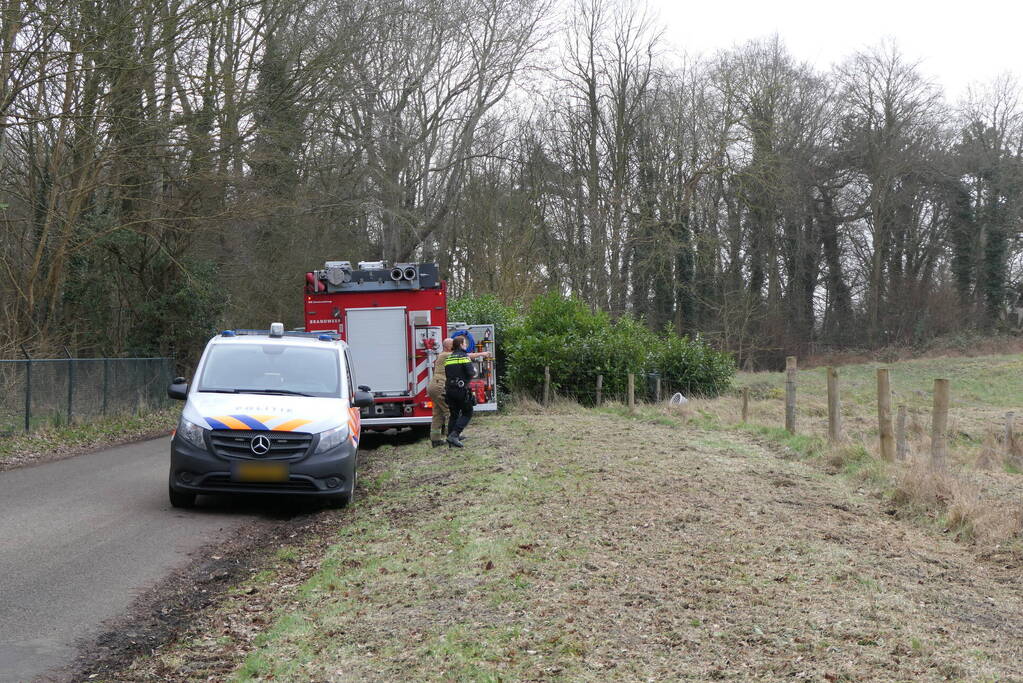 Persoon overleden na incident bij woning