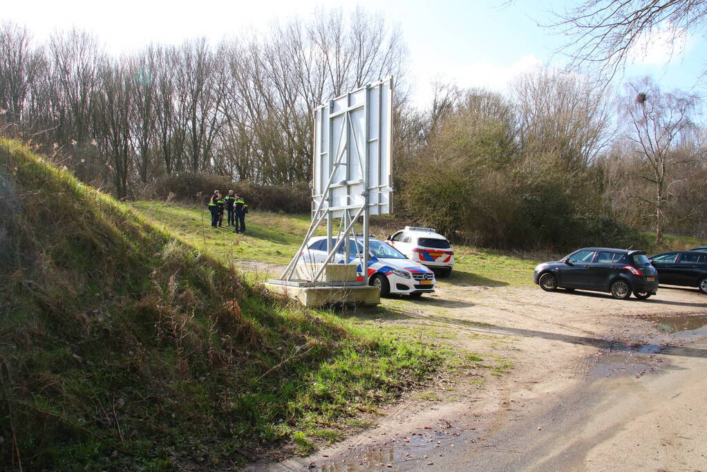 Stoffelijk overschot aangetroffen in bosschage