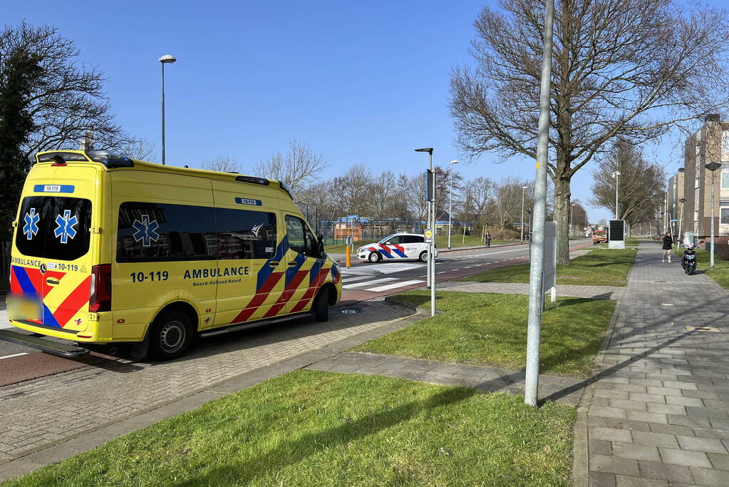 Voetganger aangereden op zebrapad